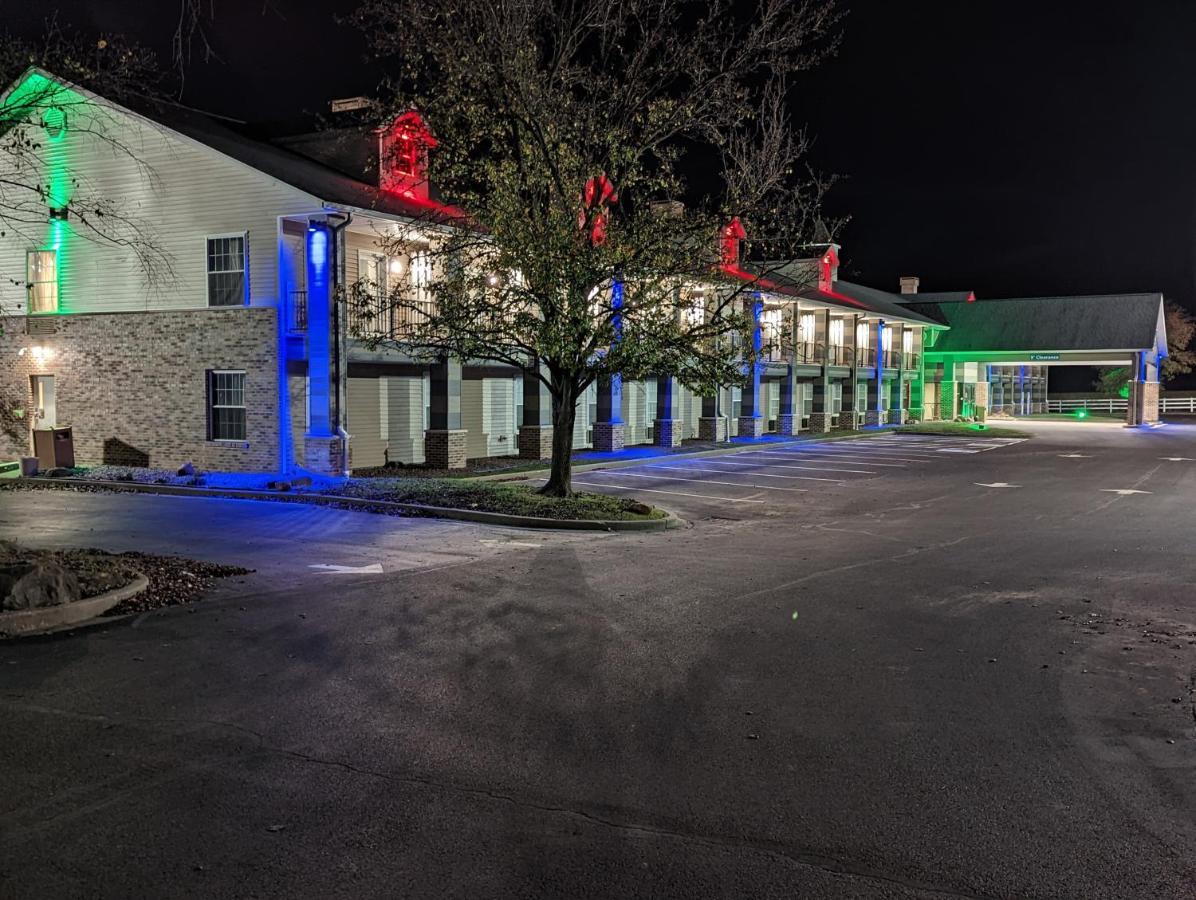 Отель Baymont By Wyndham Washington Экстерьер фото